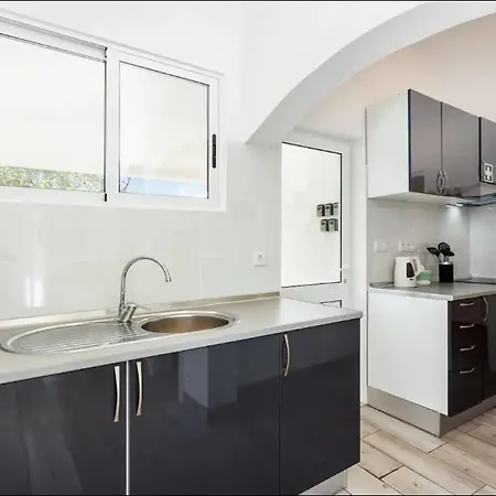 Homestay Blife Lucelya Private At Faro