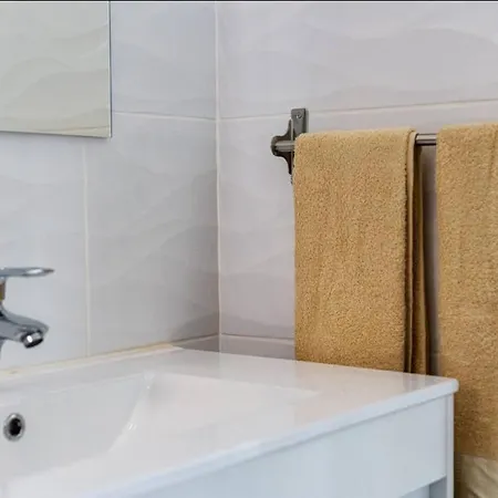 Homestay Blife Lucelya Private At Faro